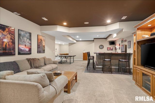 1705 Interlacken Road, Springfield, IL 62704