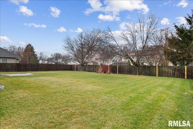 1705 Interlacken Road, Springfield, IL 62704