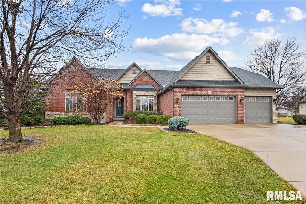 1705 Interlacken Road, Springfield, IL 62704