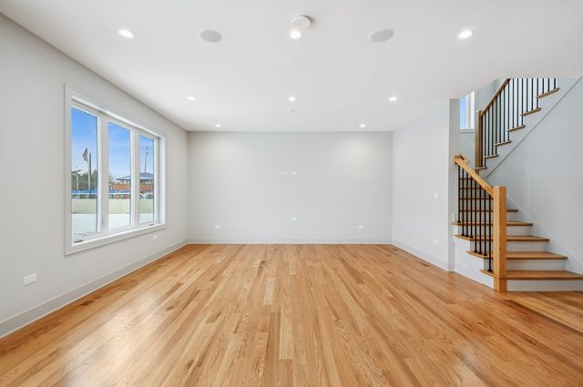 11036 Austin Avenue, Chicago Ridge, IL 60415