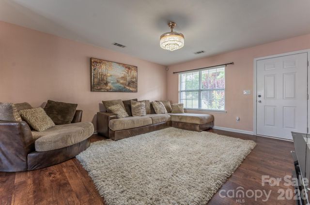 985 Sundance Drive, Gastonia, NC 28054