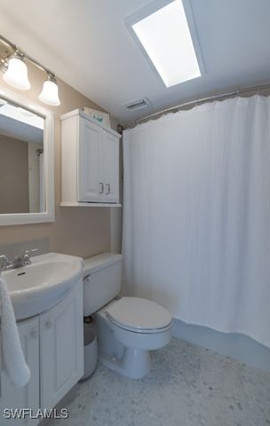 5 Bluebill AVE 305 + 405, Naples, FL 34108