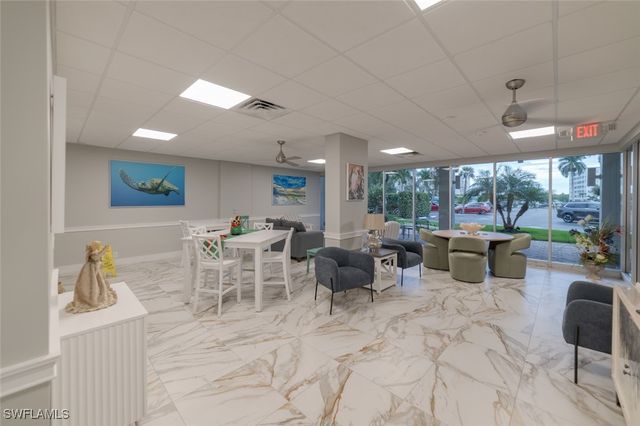 5 Bluebill AVE 305 + 405, Naples, FL 34108