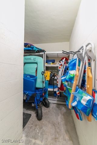 5 Bluebill AVE 305 + 405, Naples, FL 34108