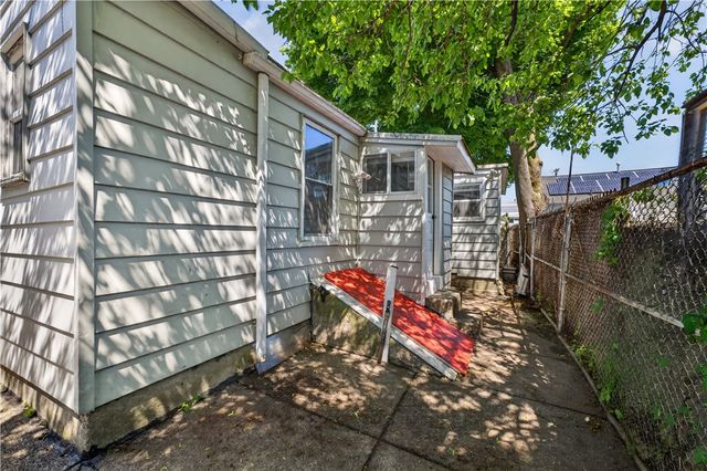 370 Pleasant Street, Pawtucket, RI 02860
