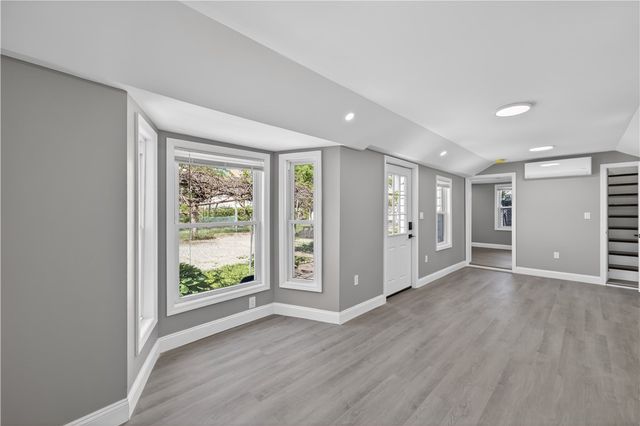 370 Pleasant Street, Pawtucket, RI 02860