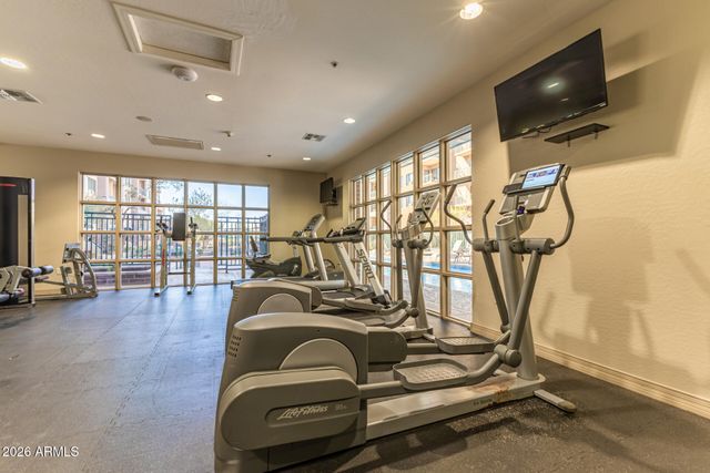 2302 N CENTRAL Avenue 404, Phoenix, AZ 85004