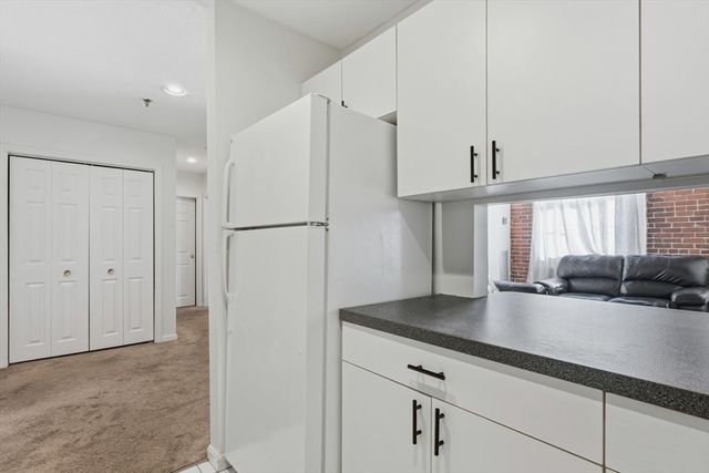 21 Wingate St 303, Haverhill, MA 01832