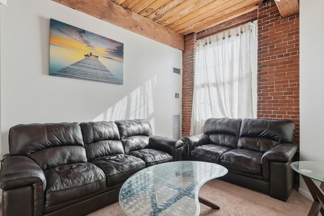 21 Wingate St 303, Haverhill, MA 01832