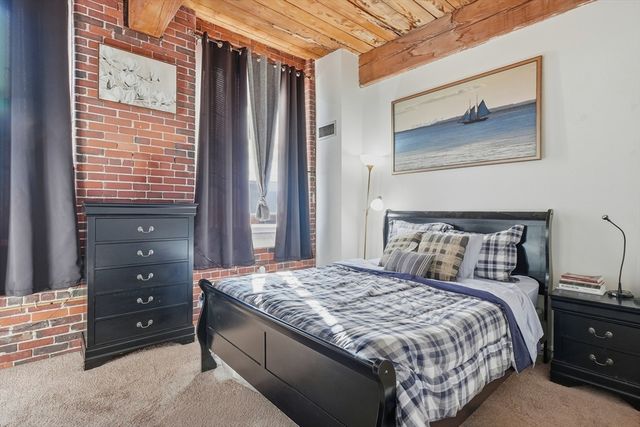 21 Wingate St 303, Haverhill, MA 01832