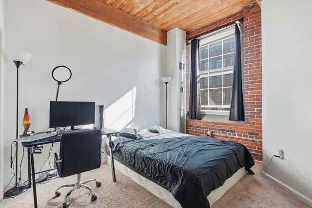 21 Wingate St 303, Haverhill, MA 01832