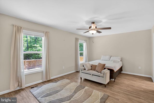 230 12TH ST, Colonial Beach, VA 22443