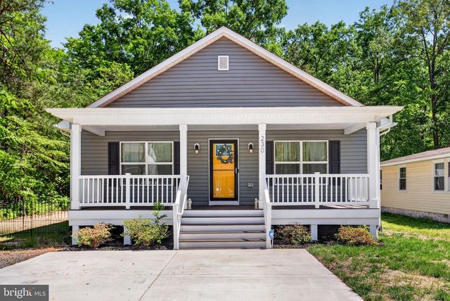 230 12TH ST, Colonial Beach, VA 22443