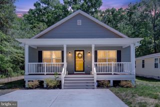 230 12TH ST, Colonial Beach, VA 22443