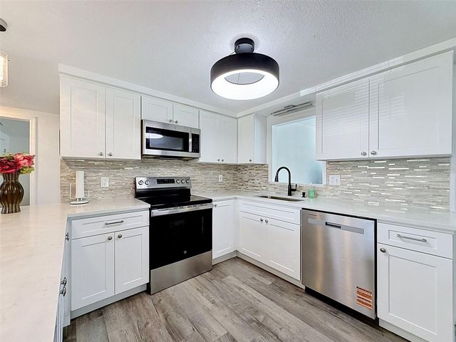 12735 1ST ISLE, Hudson, FL 34667