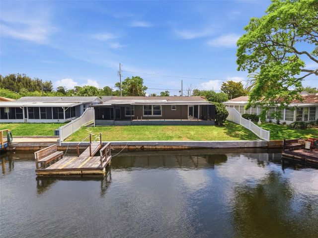 12735 1ST ISLE, Hudson, FL 34667
