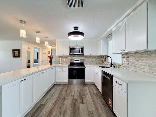12735 1ST ISLE, Hudson, FL 34667