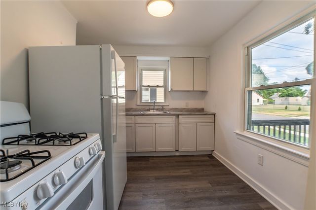 960 Donald Avenue, Akron, OH 44306