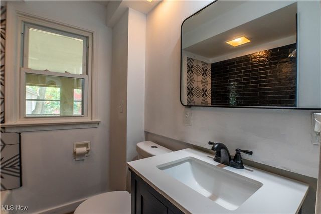 960 Donald Avenue, Akron, OH 44306