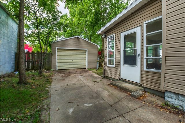 960 Donald Avenue, Akron, OH 44306