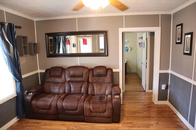2080 Kentucky 39, Crab Orchard, KY 40419