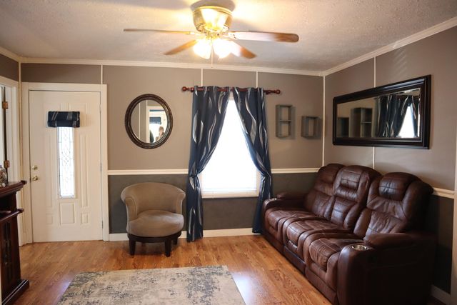 2080 Kentucky 39, Crab Orchard, KY 40419