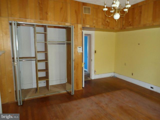 1000 WALNUT AVE, Baltimore, MD 21229