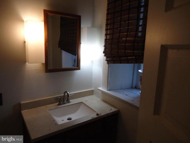 1000 WALNUT AVE, Baltimore, MD 21229