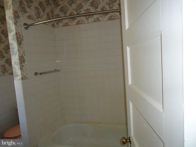 1000 WALNUT AVE, Baltimore, MD 21229