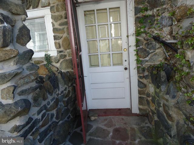 1000 WALNUT AVE, Baltimore, MD 21229