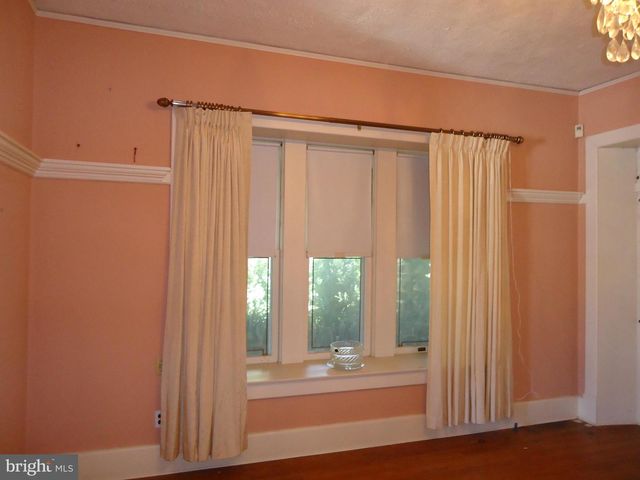 1000 WALNUT AVE, Baltimore, MD 21229