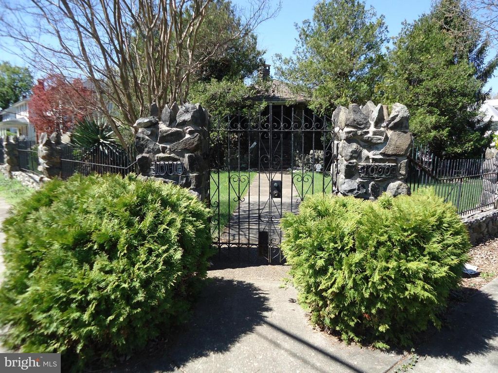1000 WALNUT AVE, Baltimore, MD 21229