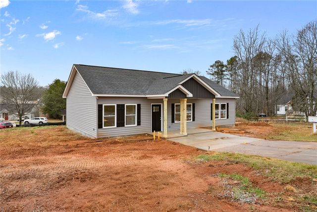 2 Labonte Drive, Piedmont, SC 29673