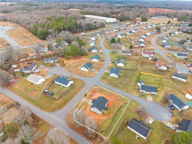 2 Labonte Drive, Piedmont, SC 29673