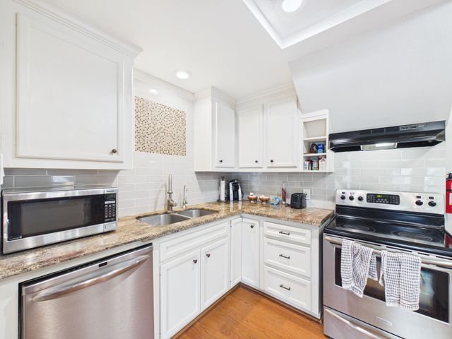 5110 Academy Street 5, Houston, TX 77005