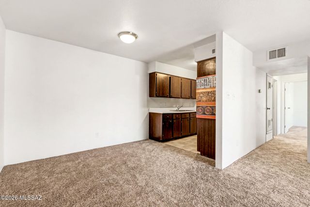 6335 N Barcelona Ln Unit 719, Tucson, AZ 85704