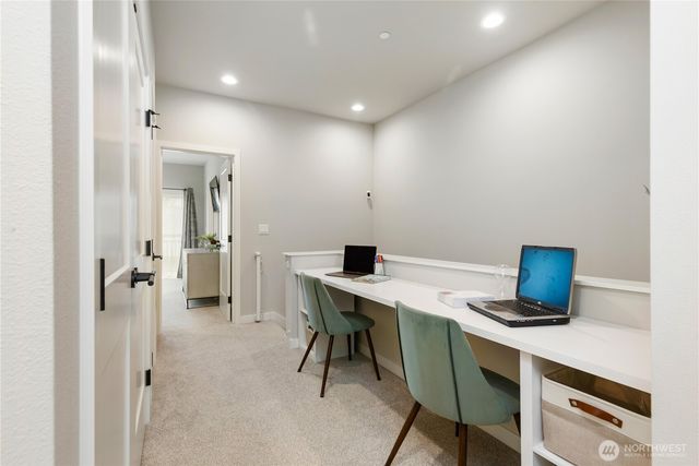 1078 Cabin Creek Lane SW, Issaquah, WA 98027