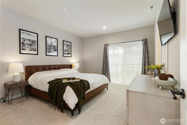 1078 Cabin Creek Lane SW, Issaquah, WA 98027