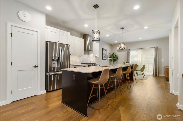 1078 Cabin Creek Lane SW, Issaquah, WA 98027