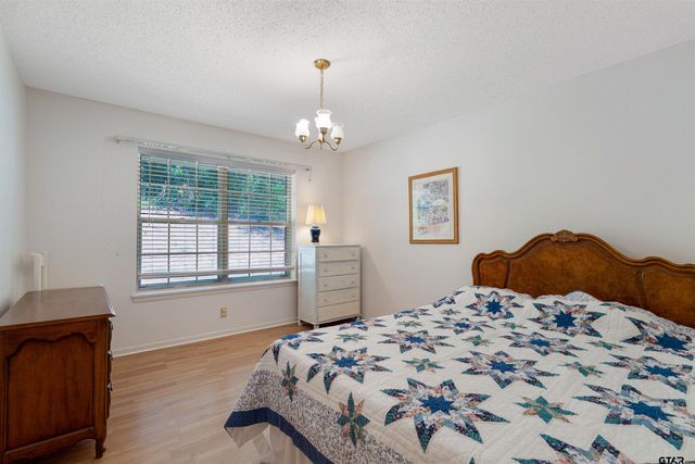 9096 Cox Rd, Flint, TX 75762