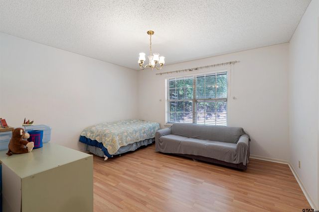 9096 Cox Rd, Flint, TX 75762