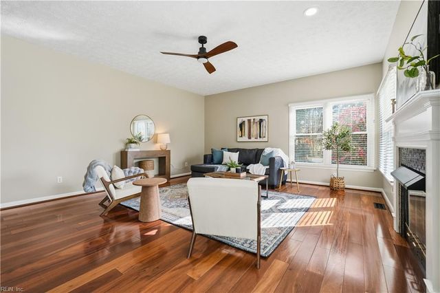 1905 Red Barn DR, Virginia Beach, VA 23453