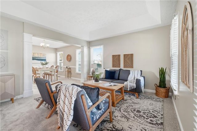 1905 Red Barn DR, Virginia Beach, VA 23453