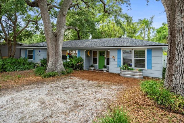 818 WILKIE STREET, Dunedin, FL 34698