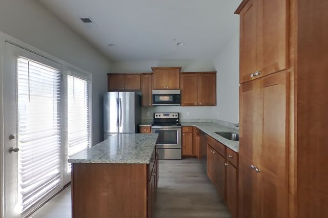 403 Riverwood Ct, Mount Juliet, TN 37122