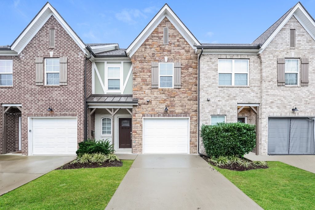 403 Riverwood Ct, Mount Juliet, TN 37122