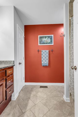 612 Cumberland Dr, Columbia, TN 38401