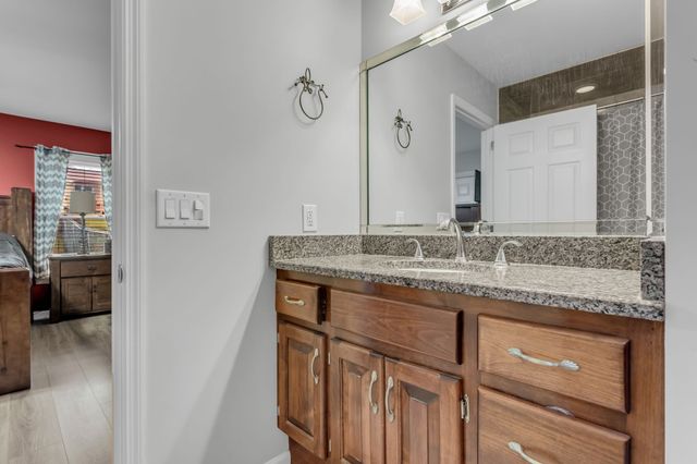 612 Cumberland Dr, Columbia, TN 38401