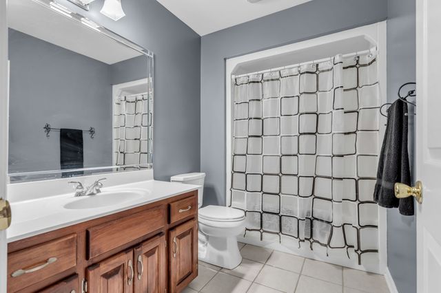 612 Cumberland Dr, Columbia, TN 38401