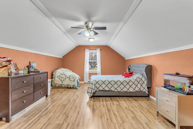 612 Cumberland Dr, Columbia, TN 38401